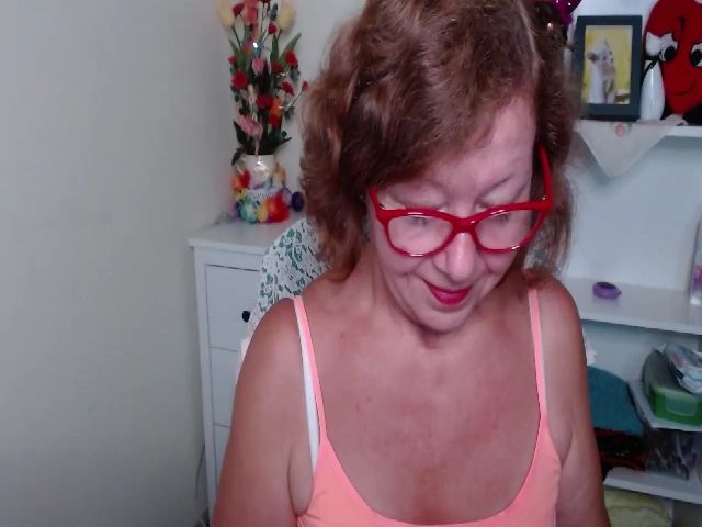 Live sex webcam photo for Adele_69 #262990285
