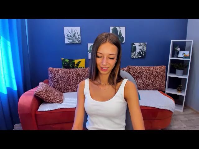 Live sex webcam photo for LucySlim #263527055