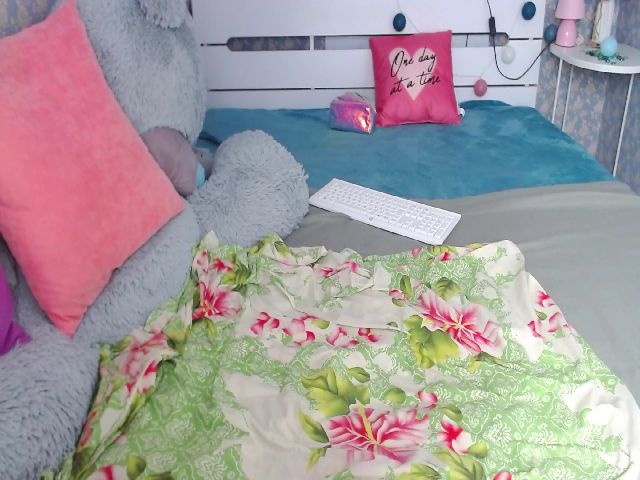 Live sex webcam photo for MilaSpank_ #255968444