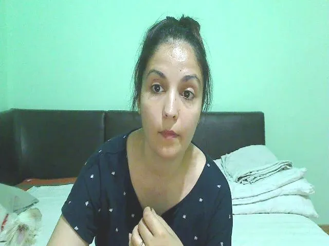 Live sex webcam photo for OneHotty #256092661