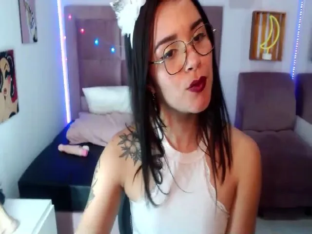 Live sex webcam photo for Graicy_Reyes #257610944