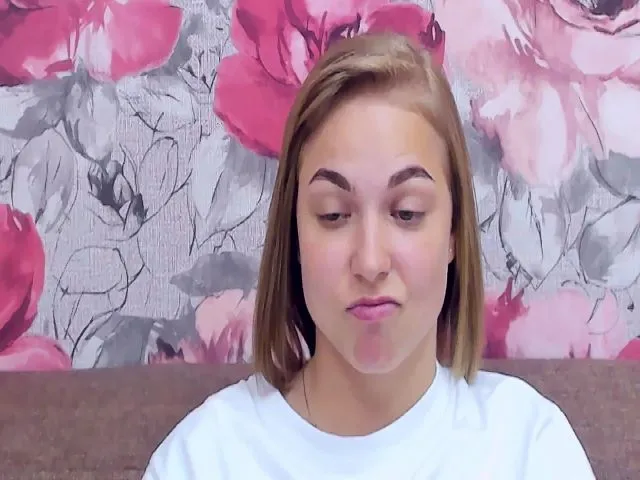 Live sex webcam photo for TataArdent #261726574