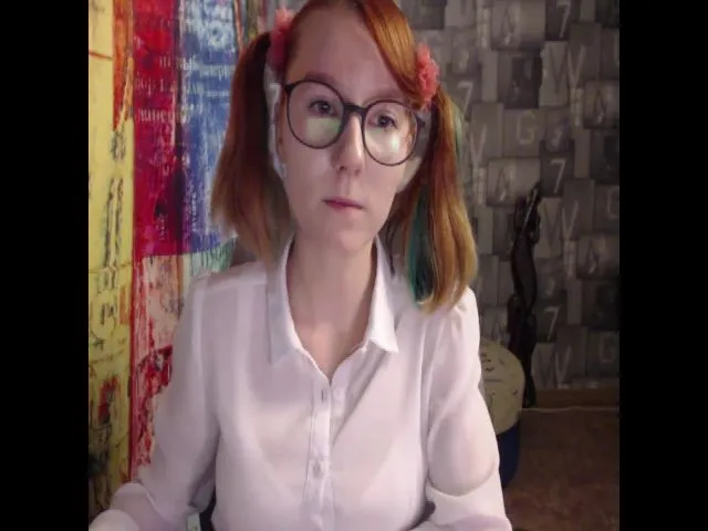 Live sex webcam photo for NikiFoks18 #264098116