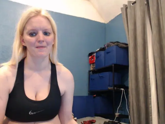 Live sex webcam photo for SexxySouthern #253995252