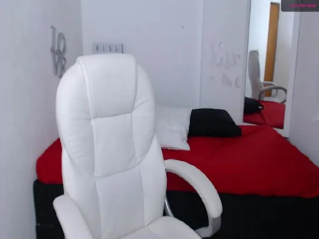Live sex webcam photo for Hanna_milano #260969660