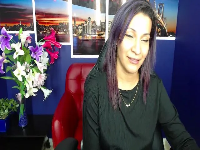 Live sex webcam photo for Infernalsexx #265351043