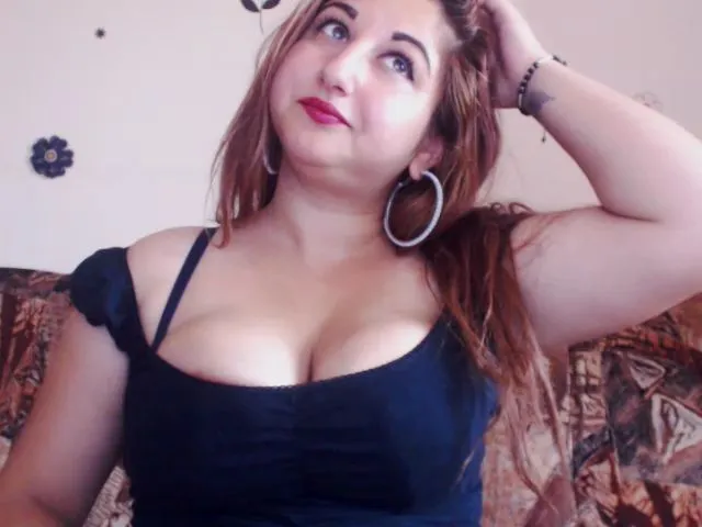 Live sex webcam photo for KinkyMyax #261198904