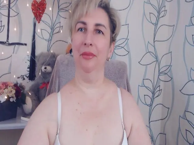 Live sex webcam photo for DepravedMadam #252395272