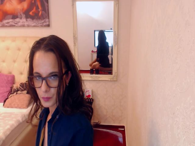 Live sex webcam photo for AlishaPacari #256094367