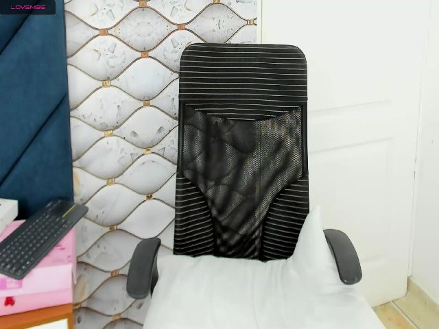 Live sex webcam photo for Anna_cooper #260246248