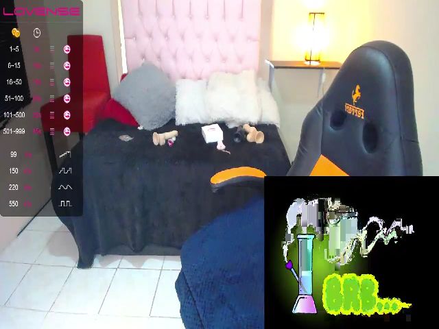 Live sex webcam photo for LESLY_LAURA #264984522