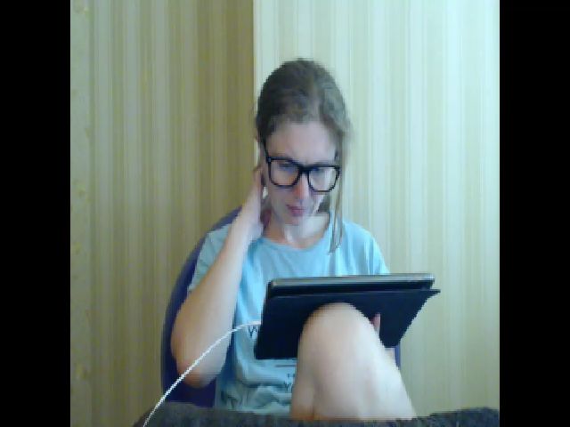 Live sex webcam photo for A_Girlie #259932810