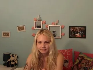 Live sex webcam photo for AnnaHappy18 #240656466