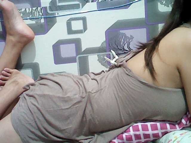 Live sex webcam photo for SexyRain22 #259785393