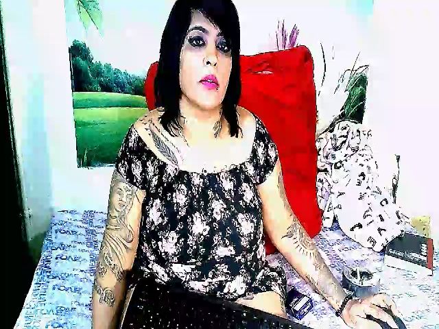 Live sex webcam photo for IndianKatz #254108580