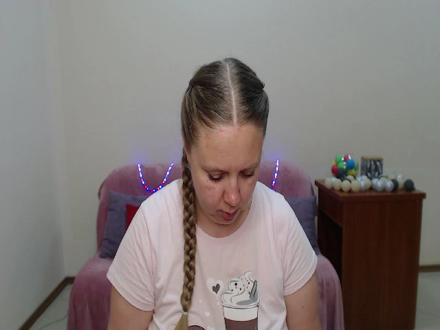 Live sex webcam photo for XArinasoll #252598246