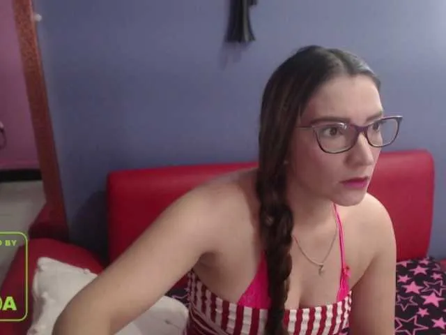 Live sex webcam photo for jeniferblanco #241340536