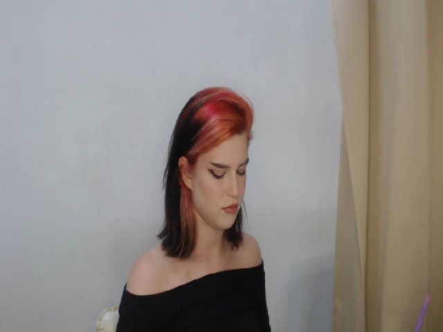 Live sex webcam photo for KateKoss #255078249