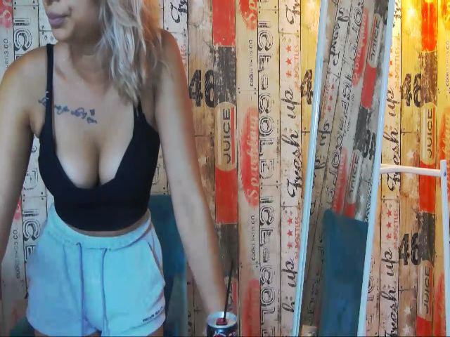 Live sex webcam photo for RubbyKalifha #259790831