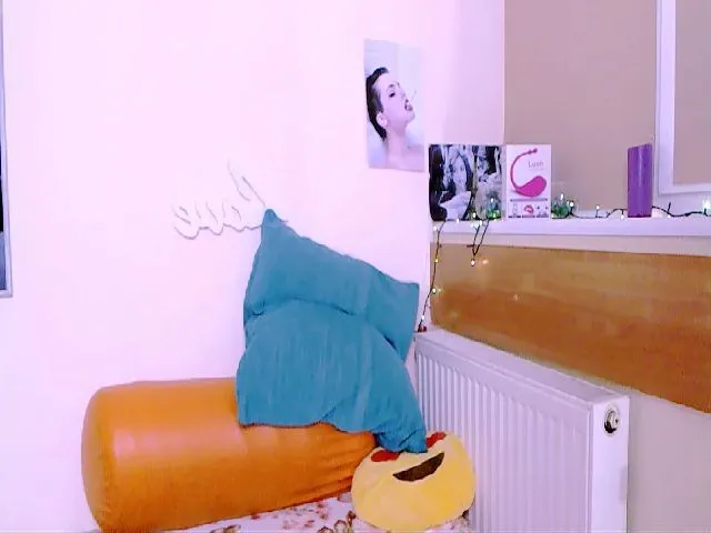 Live sex webcam photo for Cheryl_Sky #254177840