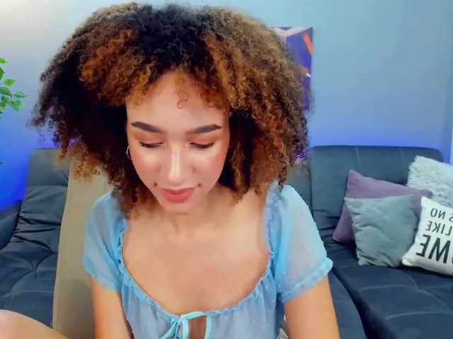 Live sex webcam photo for RaffaelaC #248857088