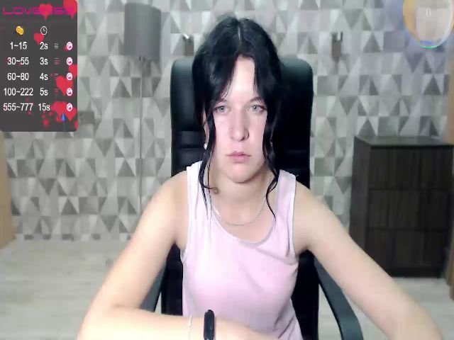 Live sex webcam photo for AnnaFols #260091551