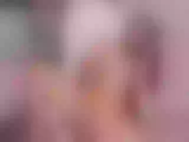 Live sex webcam photo for Sun_kissed1 #262588834