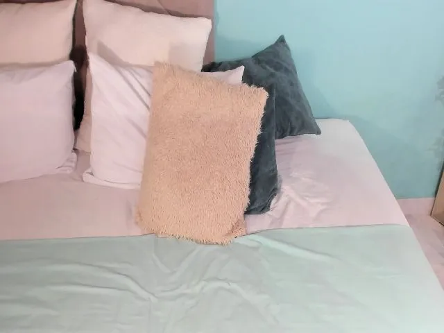 Live sex webcam photo for circenmilen #264661287