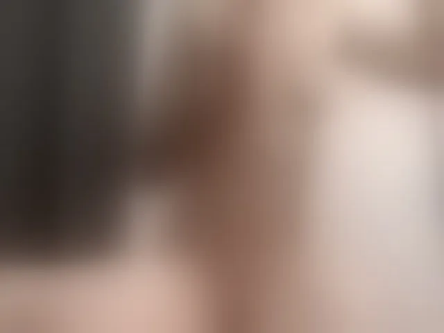 Live sex webcam photo for Arianaskysexx #253203212