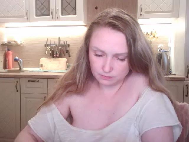 Live sex webcam photo for JaneGrey111 #253516824