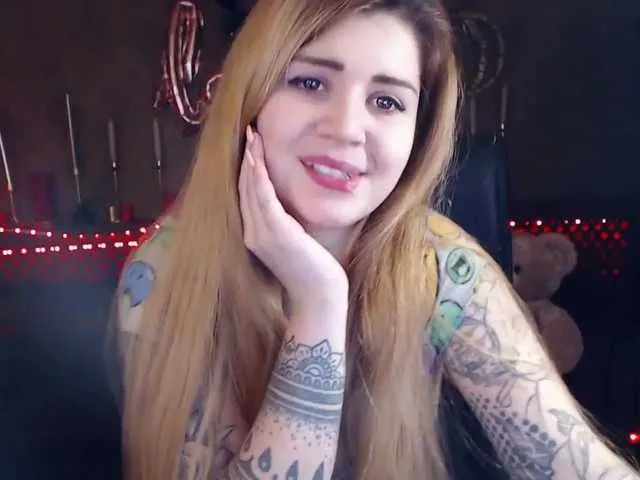 Live sex webcam photo for AmelliDi #241104057