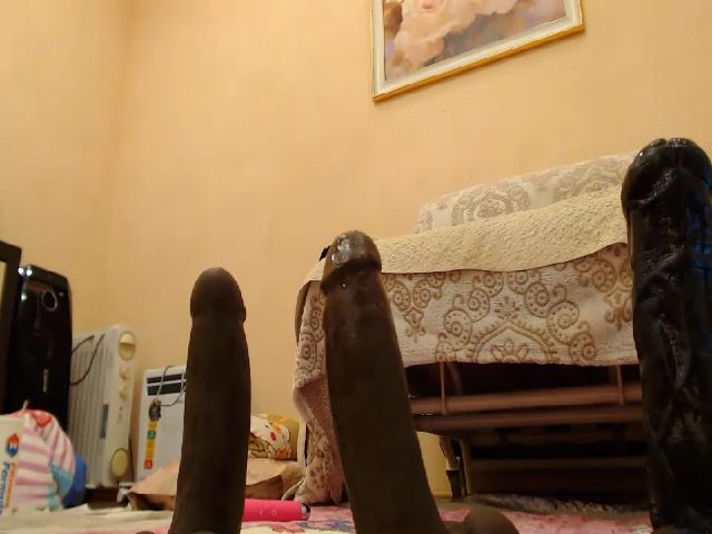 Live sex webcam photo for MsLily #287848349