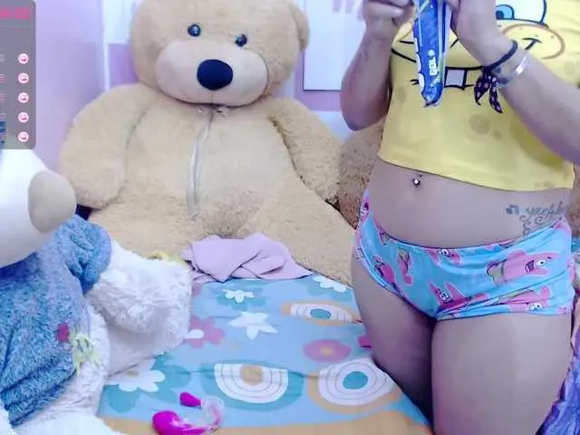 Live sex webcam photo for GlendaHolt #249200778