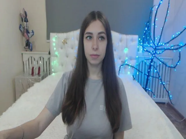 Live sex webcam photo for LindaJason #264160882