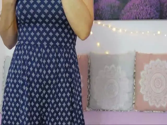 Live sex webcam photo for AyleenRosie #255840384