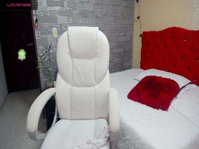 Live sex webcam photo for Tifanny_up #259010440