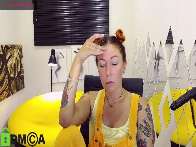 Live sex webcam photo for MarvelousLilu #262713433