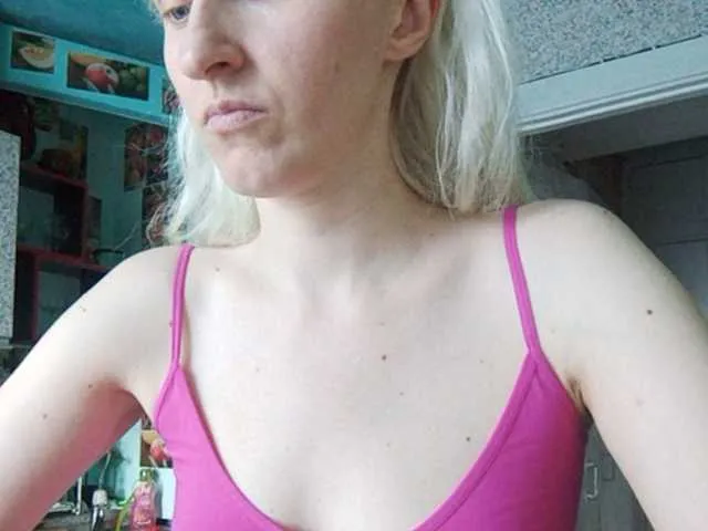 Live sex webcam photo for VIPGERL99 #241734541