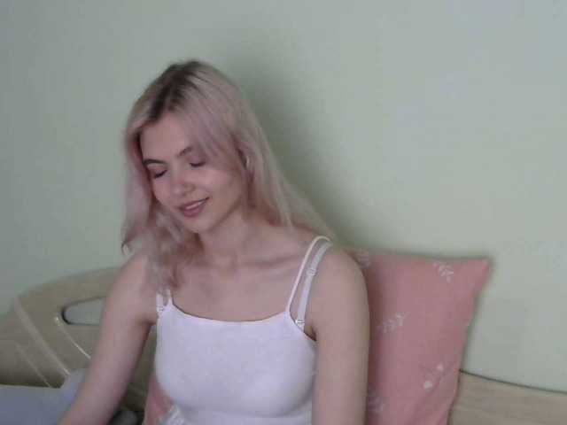 Live sex webcam photo for LadyLayla #245753266