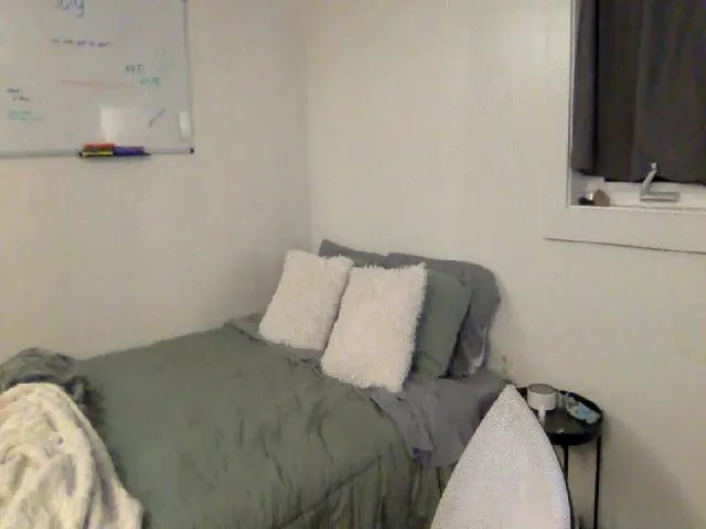 Live sex webcam photo for MixedBeauty45 #254392110