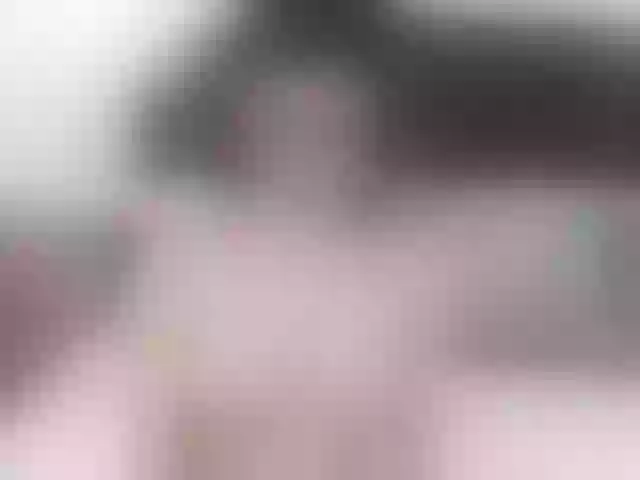 Live sex webcam photo for Laurainne #245496677