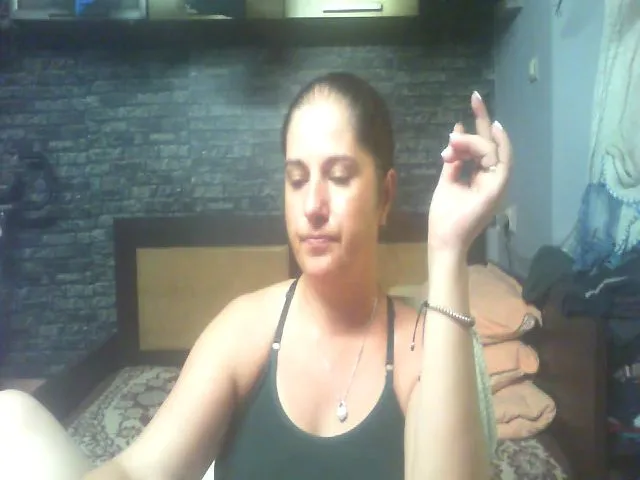 Live sex webcam photo for MGabrielle #258554840