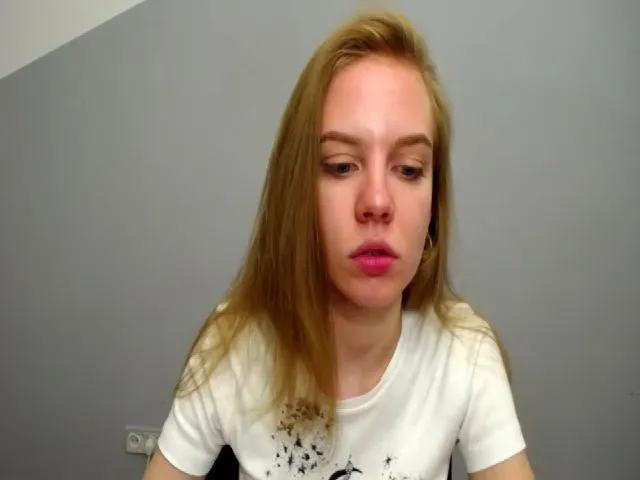 Live sex webcam photo for HappySecret_ #260853290