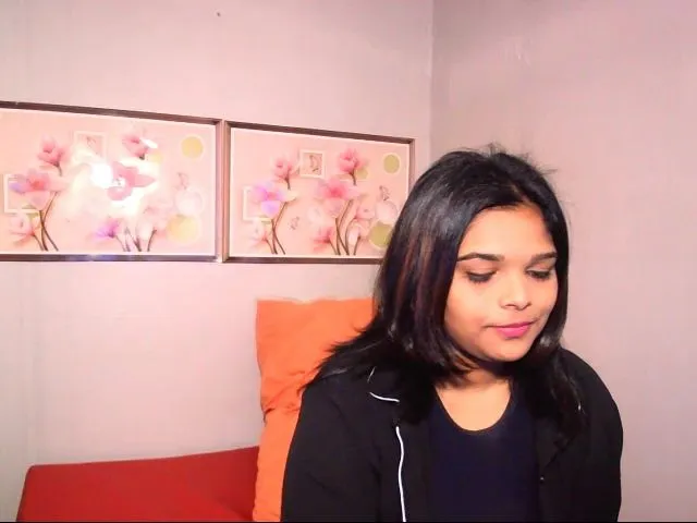 Live sex webcam photo for Indiankimmy #261915078