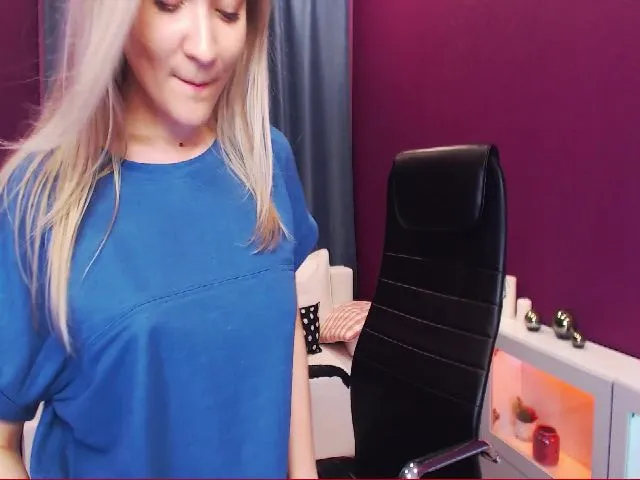 Live sex webcam photo for Kara_Smith #254298490