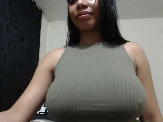 Live sex webcam photo for VictoriaEvans #241418657