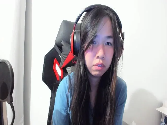 Live sex webcam photo for sweetycake #264242424