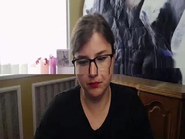 Live sex webcam photo for MonLais #258726468