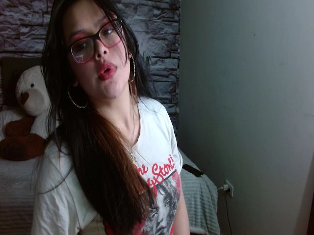 Live sex webcam photo for Angel_Ch #258359733