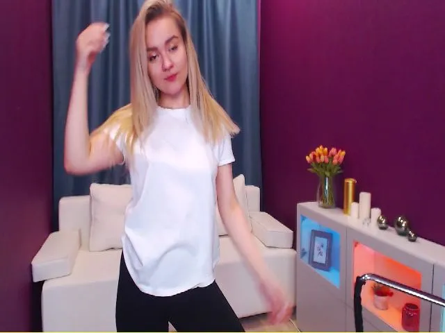 Live sex webcam photo for Kara_Smith #255839363